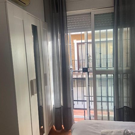 Apartamento Plaza De La Alfalfa Sevilla Exteriör bild